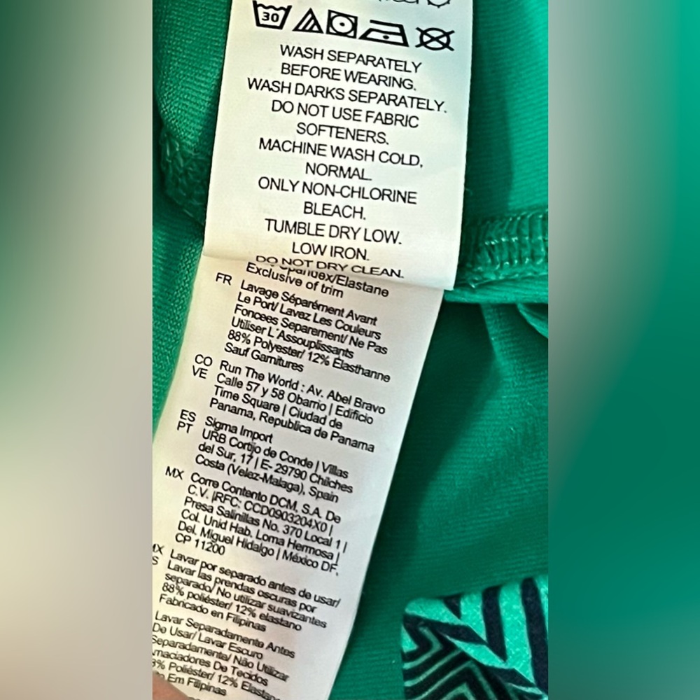 Brooks Run Happy Green Geometric Patterned Quarter Zip Women’s Size Small - Picture 7 of 7